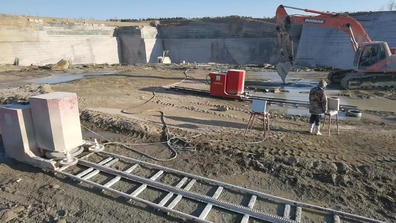 礦山繩鋸機(jī) 金鋼石串珠繩